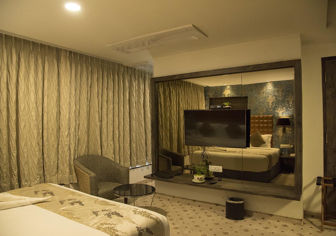 Regenta Central Hotel & Convention Centre Nagpur Dış mekan fotoğraf