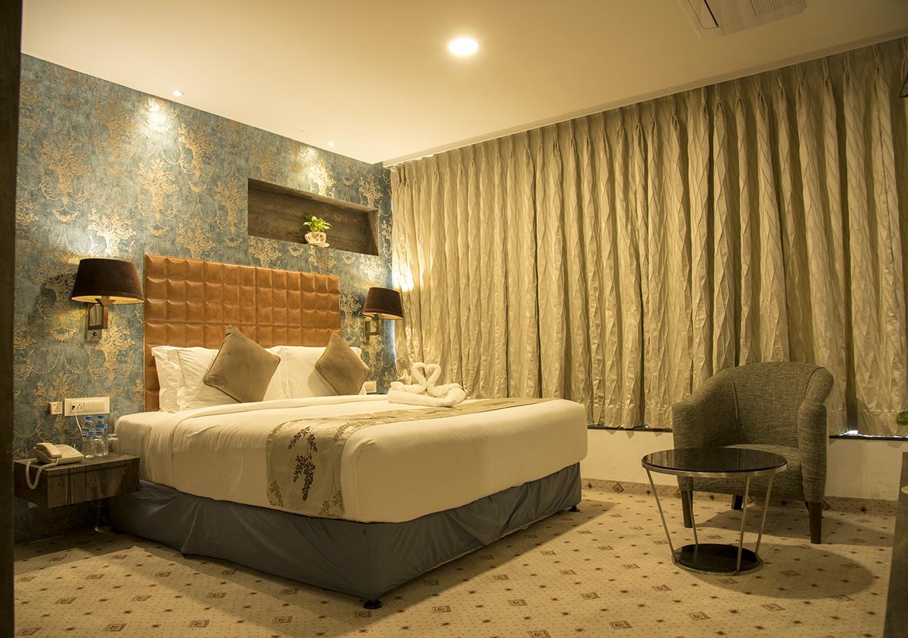 Regenta Central Hotel & Convention Centre Nagpur Dış mekan fotoğraf