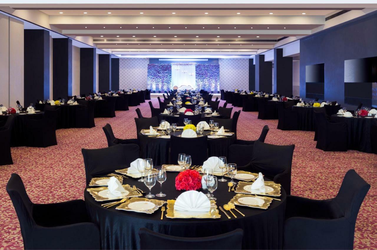 Regenta Central Hotel & Convention Centre Nagpur Dış mekan fotoğraf